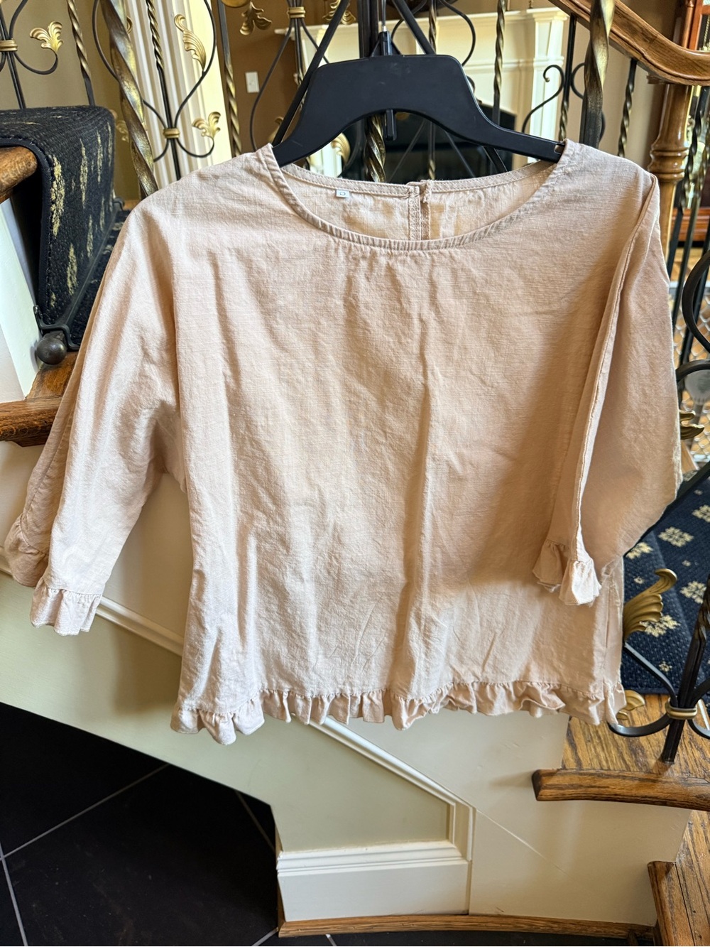 Khaki 100% cotton top. Size S EUC 1 button neckclosure on back